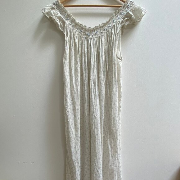 Doen Lovisa Nightgown Small Floral Smocked Neck Midi - Picture 2 of 9